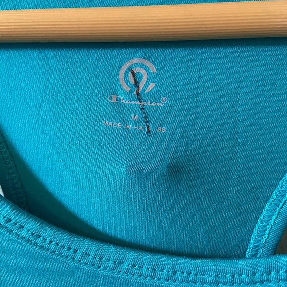 NWOT Bundle of 2 Champion Workout tank tops SZ Med - Picture 8 of 8